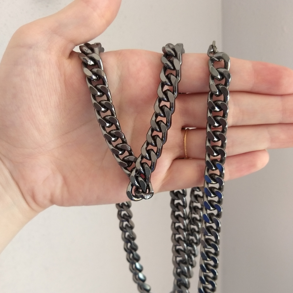 Chunky gunmetal chain link necklace